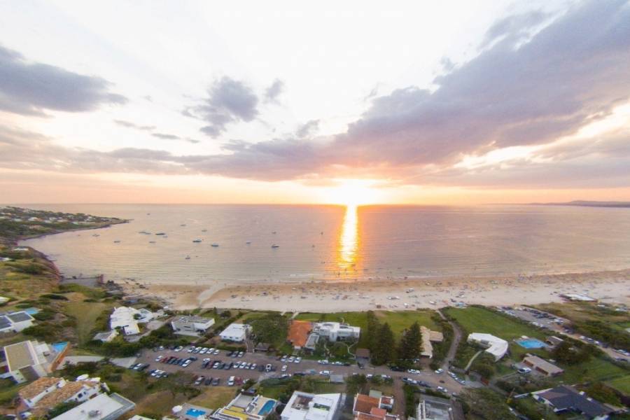 PUNTA DEL ESTE, Maldonado, Uruguay, 5 Bedrooms Bedrooms, ,2 BathroomsBathrooms,Casas,Venta,41707