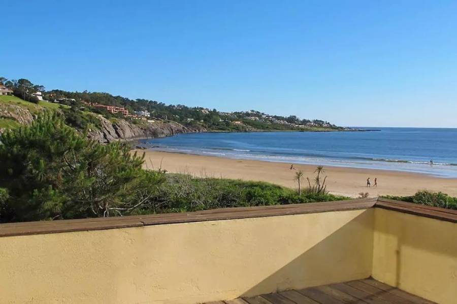 PUNTA DEL ESTE, Maldonado, Uruguay, 5 Bedrooms Bedrooms, ,2 BathroomsBathrooms,Casas,Venta,41707