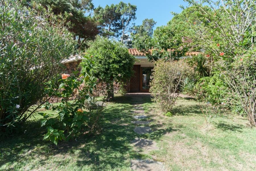 Punta del Este, Maldonado, Uruguay, 3 Bedrooms Bedrooms, ,2 BathroomsBathrooms,Casas,Venta,41725