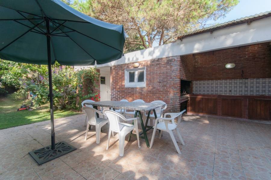Punta del Este, Maldonado, Uruguay, 3 Bedrooms Bedrooms, ,2 BathroomsBathrooms,Casas,Venta,41725