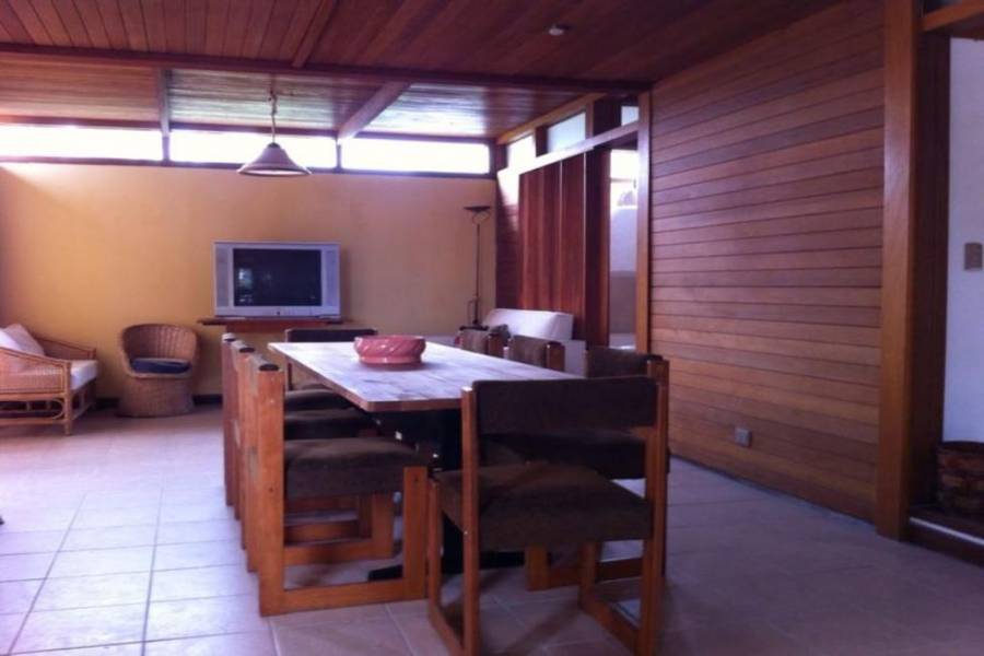 Punta del Este, Maldonado, Uruguay, 4 Bedrooms Bedrooms, ,3 BathroomsBathrooms,Casas,Temporario,41729