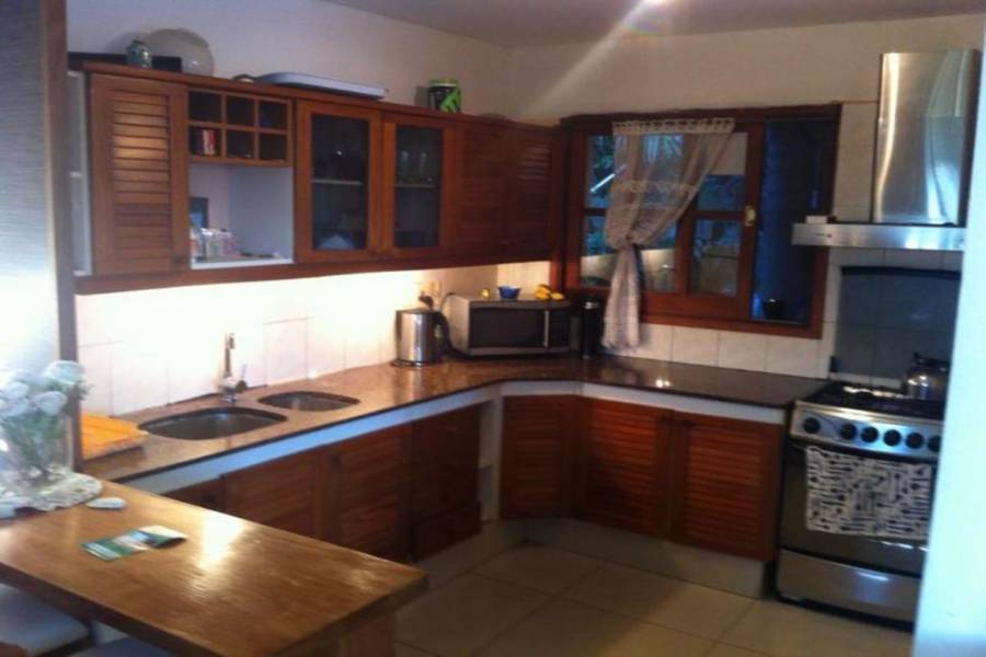 Punta del Este, Maldonado, Uruguay, 4 Bedrooms Bedrooms, ,3 BathroomsBathrooms,Casas,Temporario,41729