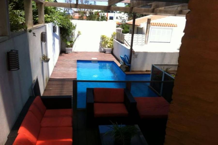 Punta del Este, Maldonado, Uruguay, 4 Bedrooms Bedrooms, ,3 BathroomsBathrooms,Casas,Temporario,41729