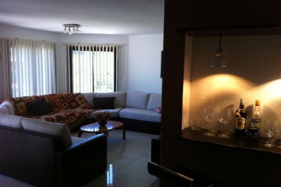 Punta del Este, Maldonado, Uruguay, 4 Bedrooms Bedrooms, ,3 BathroomsBathrooms,Casas,Temporario,41729