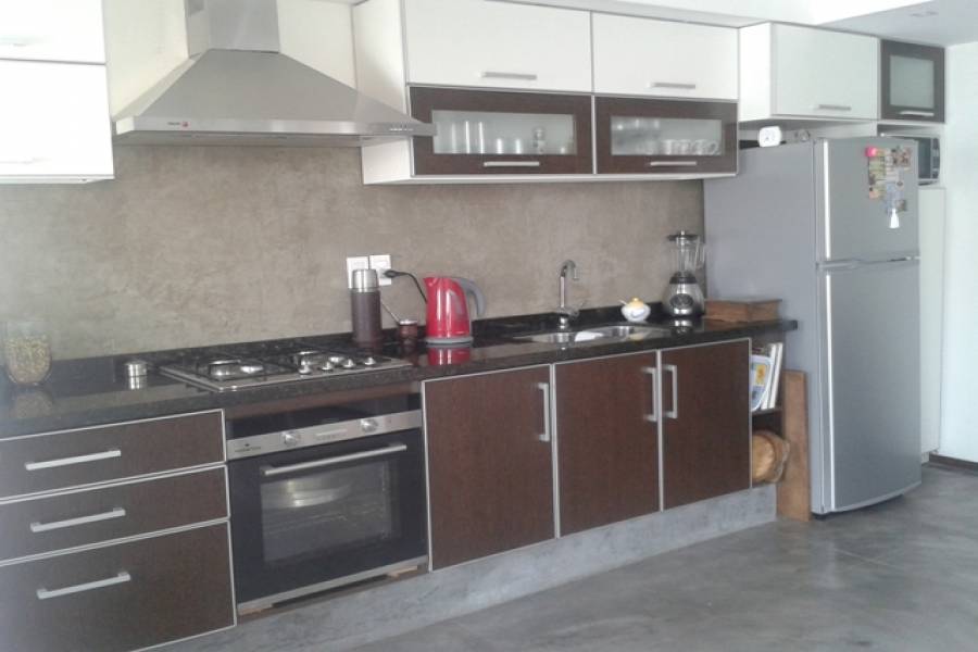 Punta del Este, Maldonado, Uruguay, 3 Bedrooms Bedrooms, ,3 BathroomsBathrooms,Casas,Temporario,41732