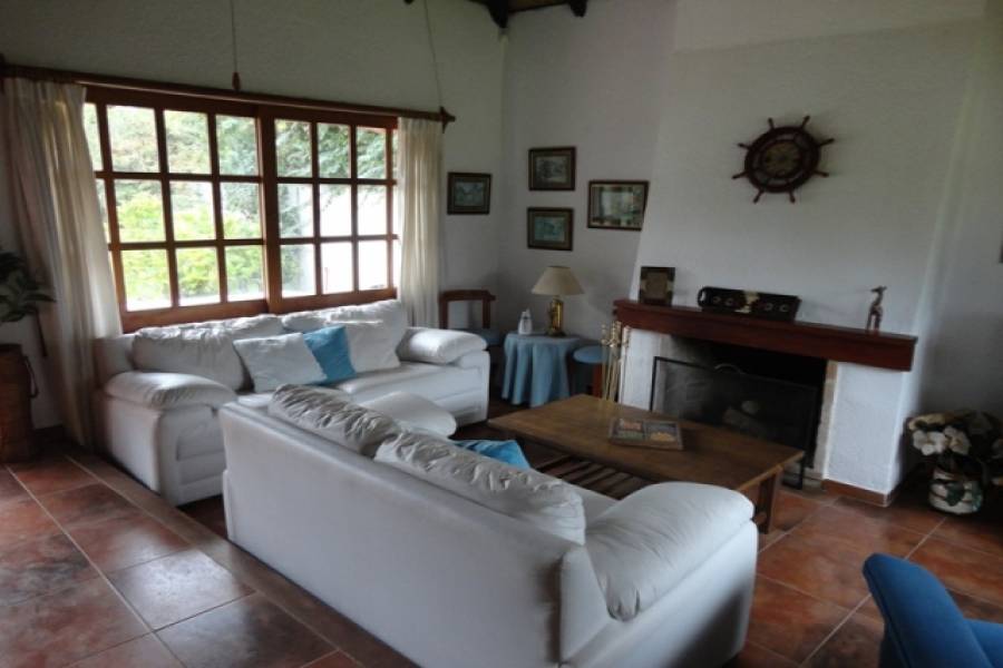Punta del Este, Maldonado, Uruguay, 3 Bedrooms Bedrooms, ,2 BathroomsBathrooms,Casas,Temporario,41736