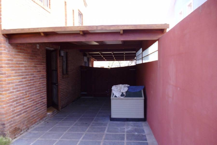 Punta del Este, Maldonado, Uruguay, 3 Bedrooms Bedrooms, ,2 BathroomsBathrooms,Casas,Temporario,41740