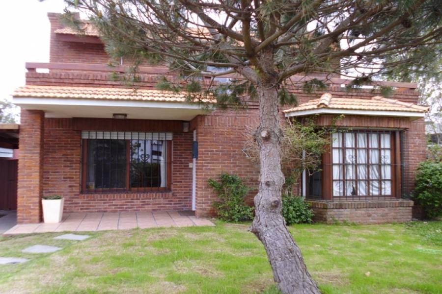 Punta del Este, Maldonado, Uruguay, 3 Bedrooms Bedrooms, ,2 BathroomsBathrooms,Casas,Temporario,41740