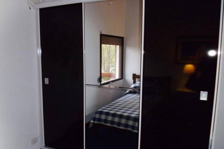 Punta del Este, Maldonado, Uruguay, 3 Bedrooms Bedrooms, ,2 BathroomsBathrooms,Casas,Temporario,41740