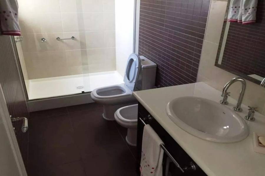 Punta del Este, Maldonado, Uruguay, 4 Bedrooms Bedrooms, ,4 BathroomsBathrooms,Apartamentos,Venta,41748