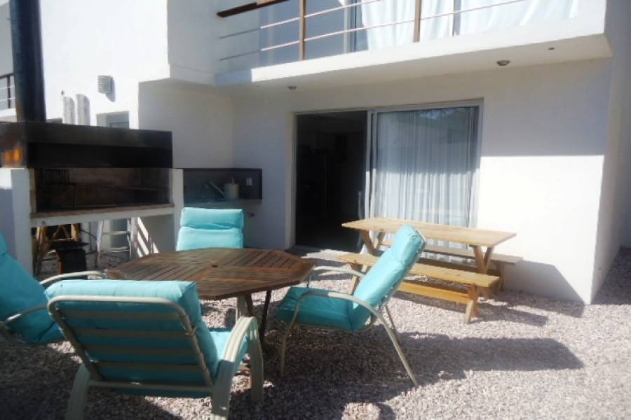 Punta del Este, Maldonado, Uruguay, 3 Bedrooms Bedrooms, ,2 BathroomsBathrooms,Casas,Temporario,41760