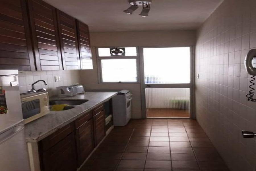 Punta del Este, Maldonado, Uruguay, 2 Bedrooms Bedrooms, ,1 BañoBathrooms,Apartamentos,Venta,41762