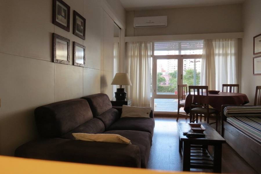 Punta del Este, Maldonado, Uruguay, 2 Bedrooms Bedrooms, ,2 BathroomsBathrooms,Apartamentos,Venta,41765