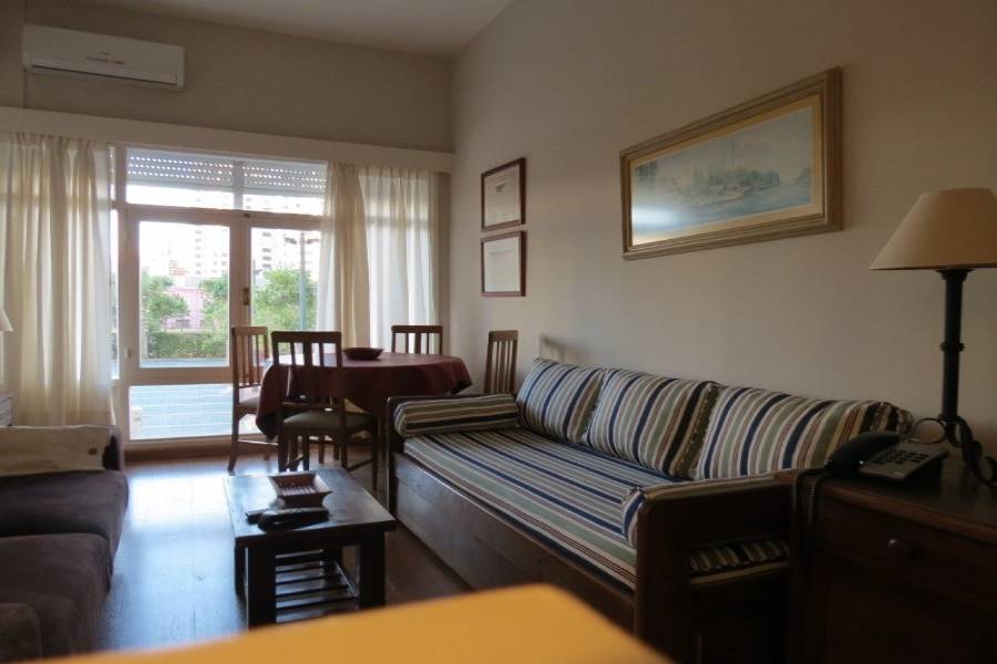 Punta del Este, Maldonado, Uruguay, 2 Bedrooms Bedrooms, ,2 BathroomsBathrooms,Apartamentos,Venta,41765