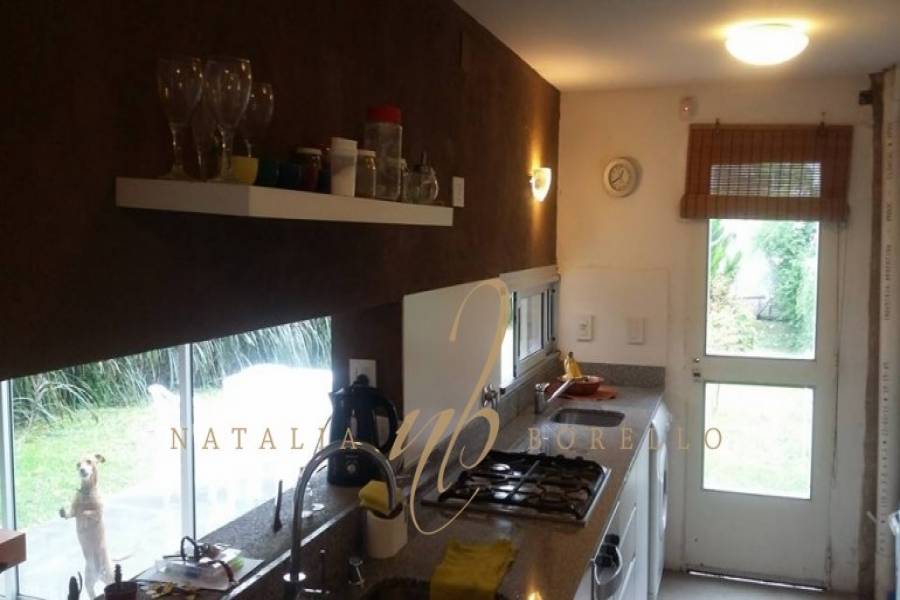 La Plata, Buenos Aires, Argentina, 3 Bedrooms Bedrooms, ,1 BañoBathrooms,Casas,Venta,485 e/ 11 y 12,41770