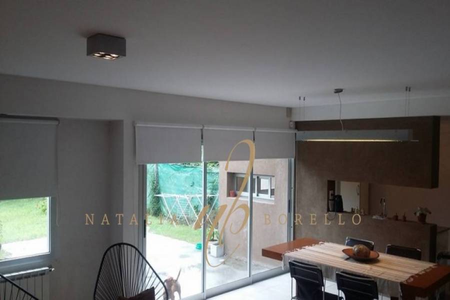 La Plata, Buenos Aires, Argentina, 3 Bedrooms Bedrooms, ,1 BañoBathrooms,Casas,Venta,485 e/ 11 y 12,41770