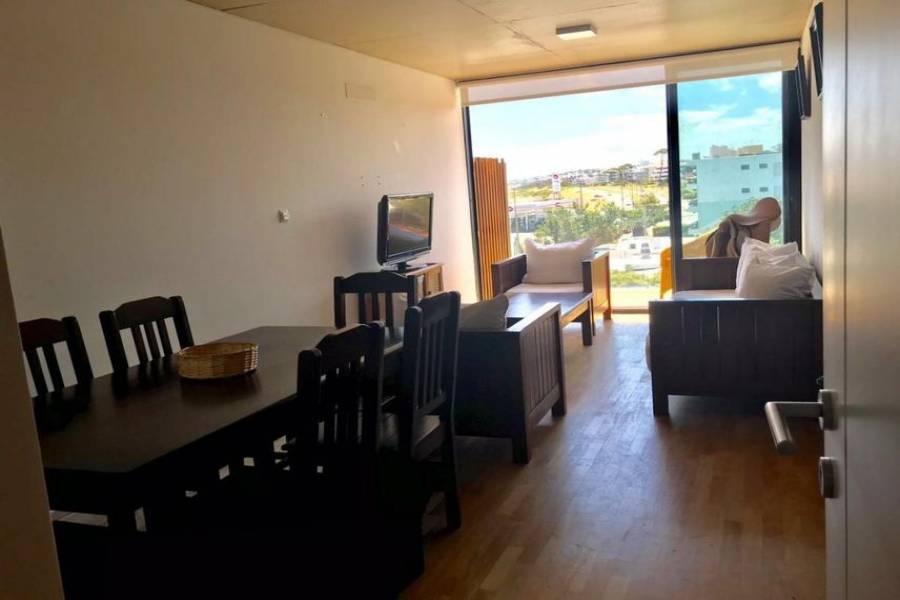 Punta del Este, Maldonado, Uruguay, 2 Bedrooms Bedrooms, ,2 BathroomsBathrooms,Casas,Venta,41788