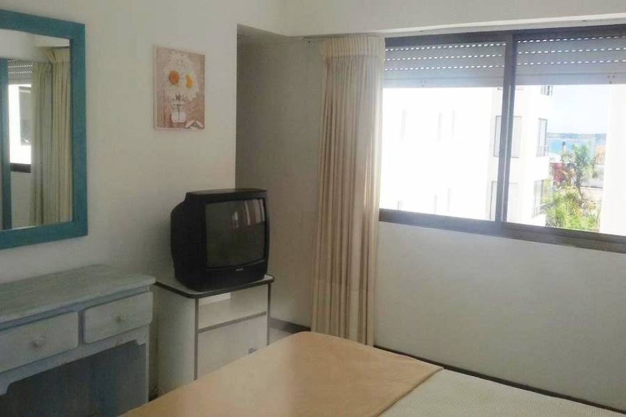 Punta del Este, Maldonado, Uruguay, 3 Bedrooms Bedrooms, ,2 BathroomsBathrooms,Apartamentos,Venta,41803