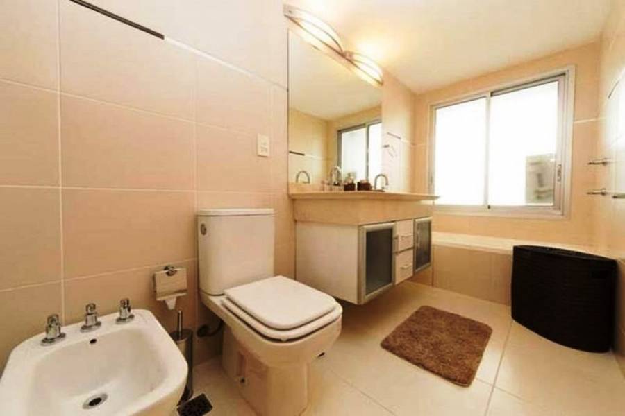 Punta del Este, Maldonado, Uruguay, 2 Bedrooms Bedrooms, ,2 BathroomsBathrooms,Apartamentos,Venta,41816