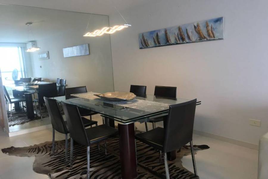 Punta del Este, Maldonado, Uruguay, 2 Bedrooms Bedrooms, ,2 BathroomsBathrooms,Apartamentos,Venta,41816