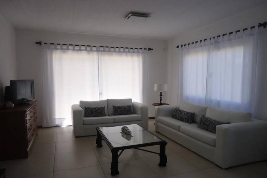 Punta del Este, Maldonado, Uruguay, 4 Bedrooms Bedrooms, ,Casas,Venta,41852