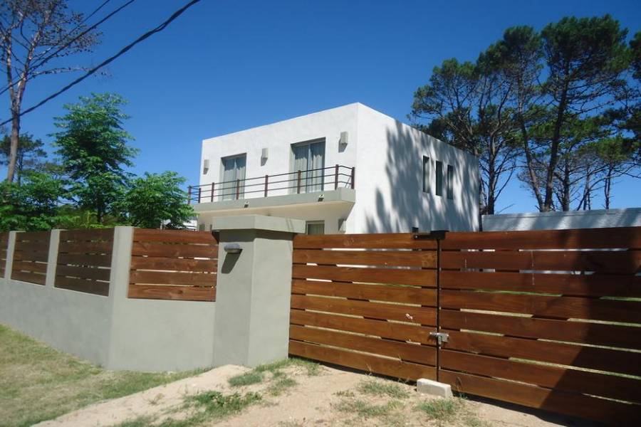 Punta del Este, Maldonado, Uruguay, 4 Bedrooms Bedrooms, ,Casas,Venta,41852