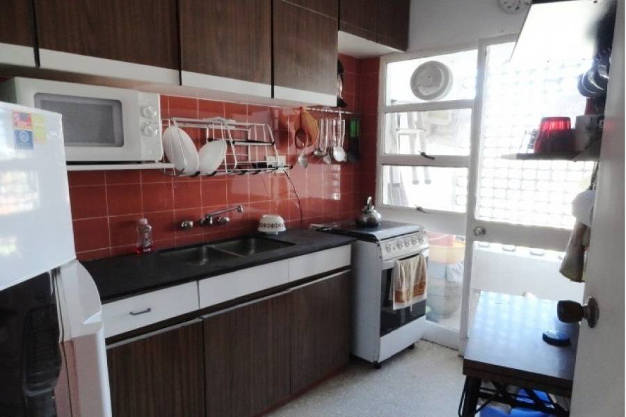 Punta del Este, Maldonado, Uruguay, 3 Bedrooms Bedrooms, ,2 BathroomsBathrooms,Apartamentos,Venta,41857