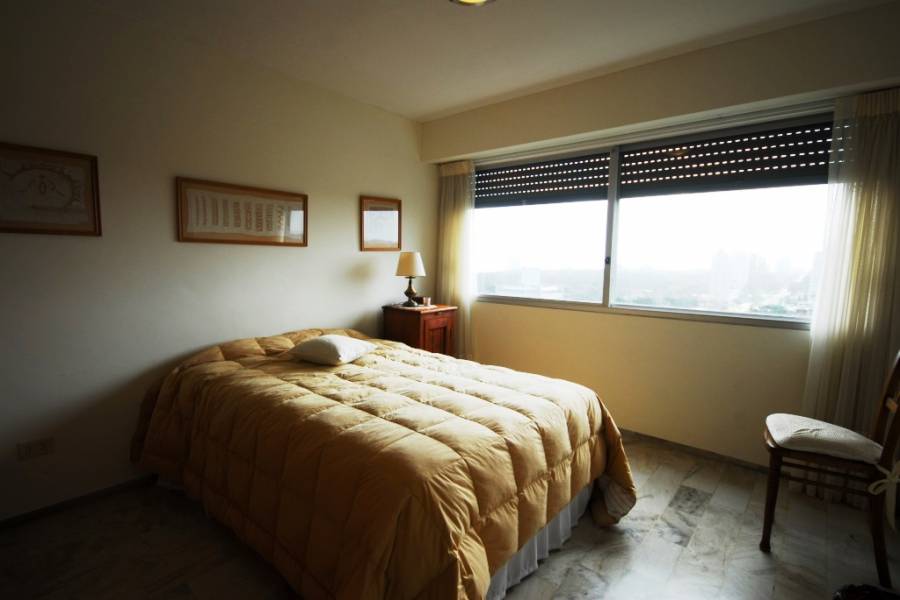 Punta del Este, Maldonado, Uruguay, 3 Bedrooms Bedrooms, ,2 BathroomsBathrooms,Apartamentos,Venta,41858