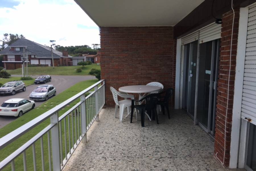 Punta del Este, Maldonado, Uruguay, 2 Bedrooms Bedrooms, ,2 BathroomsBathrooms,Apartamentos,Venta,41860