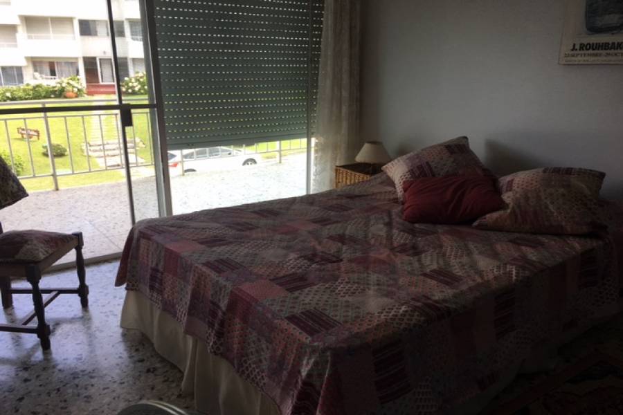 Punta del Este, Maldonado, Uruguay, 2 Bedrooms Bedrooms, ,2 BathroomsBathrooms,Apartamentos,Venta,41860