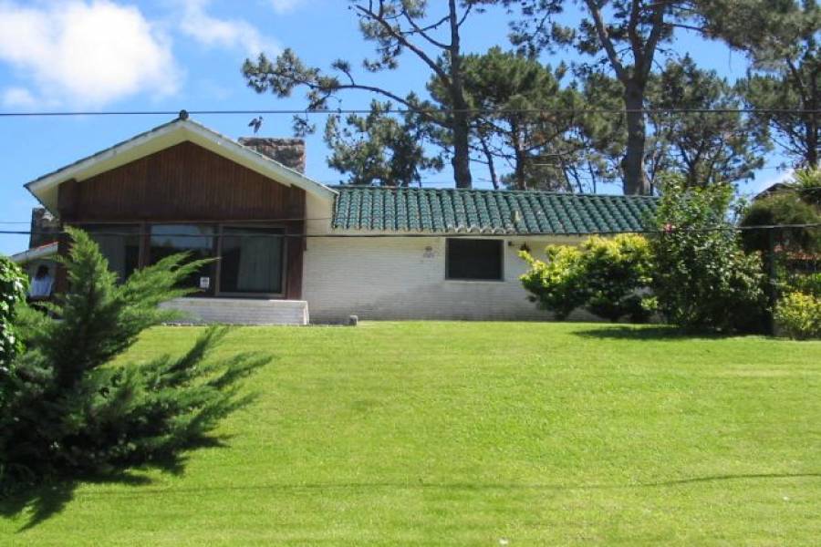 Punta del Este, Maldonado, Uruguay, 1 Dormitorio Bedrooms, ,1 BañoBathrooms,Casas,Venta,41862