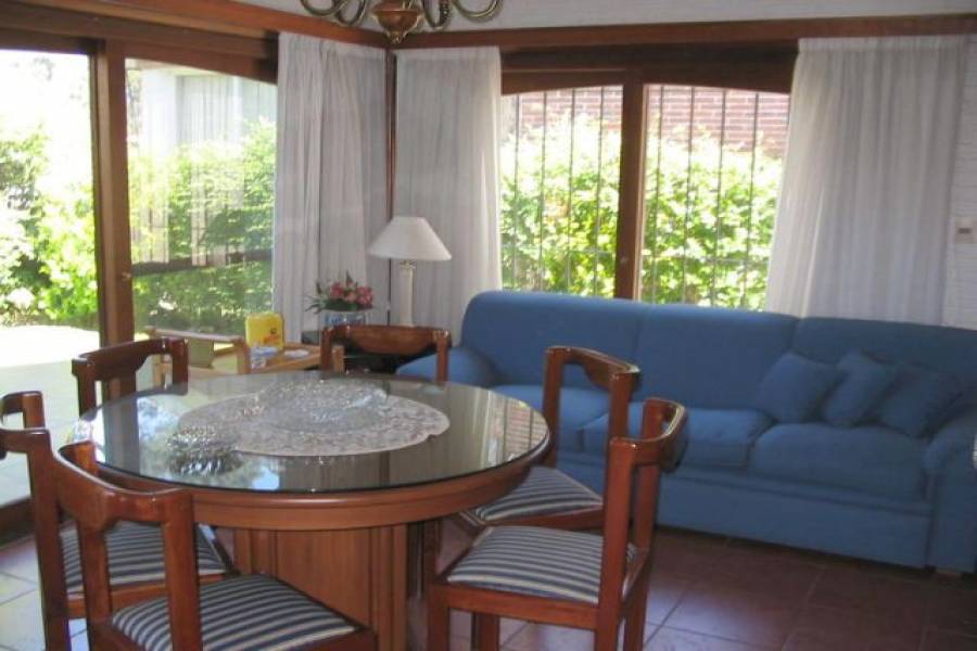 Punta del Este, Maldonado, Uruguay, 1 Dormitorio Bedrooms, ,1 BañoBathrooms,Casas,Venta,41862