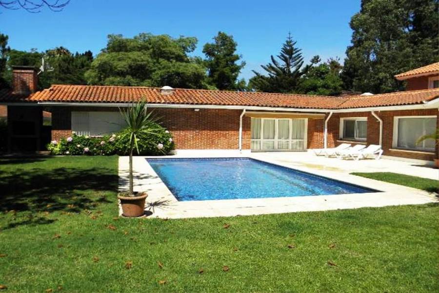 Punta del Este, Maldonado, Uruguay, 4 Bedrooms Bedrooms, ,3 BathroomsBathrooms,Casas,Venta,41864
