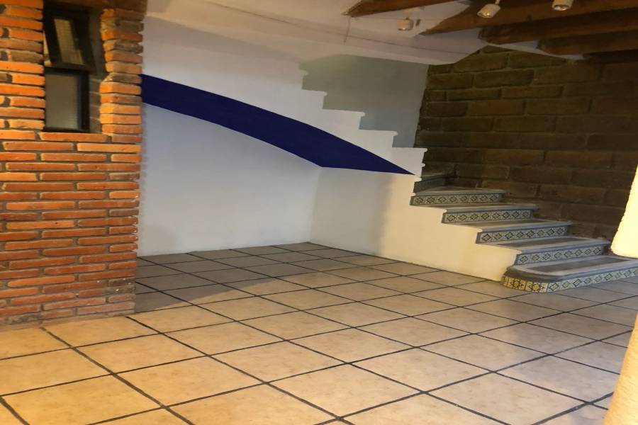 cdmx, Distrito Federal, Mexico, 2 Bedrooms Bedrooms, ,2 BathroomsBathrooms,Casas,Venta,CERRADA DE LA CABAÑA ,41866