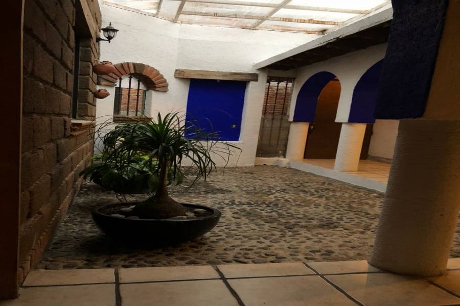 cdmx, Distrito Federal, Mexico, 2 Bedrooms Bedrooms, ,2 BathroomsBathrooms,Casas,Venta,CERRADA DE LA CABAÑA ,41866