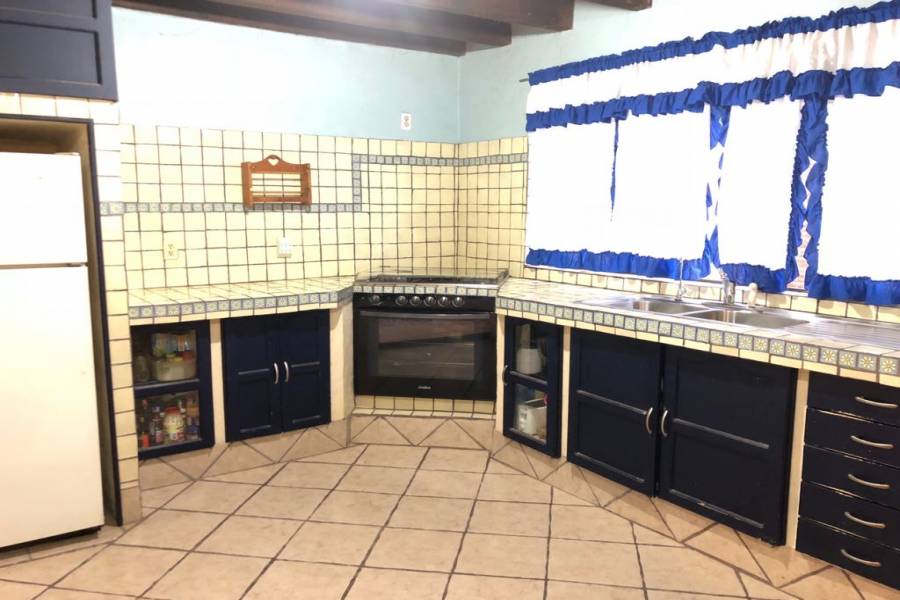 cdmx, Distrito Federal, Mexico, 2 Bedrooms Bedrooms, ,2 BathroomsBathrooms,Casas,Venta,CERRADA DE LA CABAÑA ,41866