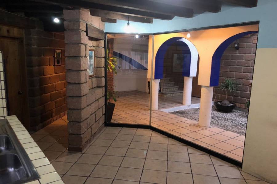 cdmx, Distrito Federal, Mexico, 2 Bedrooms Bedrooms, ,2 BathroomsBathrooms,Casas,Venta,CERRADA DE LA CABAÑA ,41866