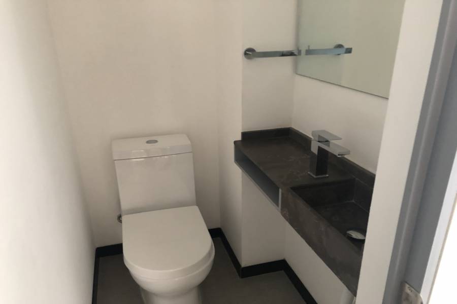 MEXICO, Distrito Federal, Mexico, 3 Habitaciones Habitaciones, ,2 BathroomsBathrooms,Apartamentos,Venta,Calle 27 ,3,41868