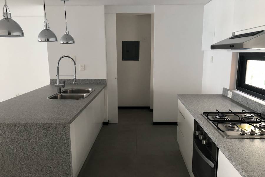 MEXICO, Distrito Federal, Mexico, 3 Habitaciones Habitaciones, ,2 BathroomsBathrooms,Apartamentos,Venta,Calle 27 ,3,41868