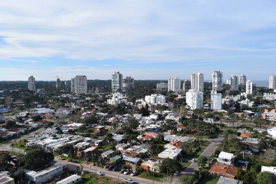 Punta del Este, Maldonado, Uruguay, 2 Bedrooms Bedrooms, ,2 BathroomsBathrooms,Apartamentos,Venta,41870