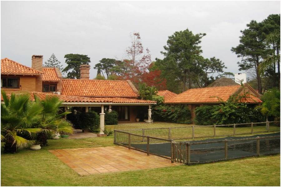 Punta del Este, Maldonado, Uruguay, 5 Bedrooms Bedrooms, ,5 BathroomsBathrooms,Casas,Venta,41876