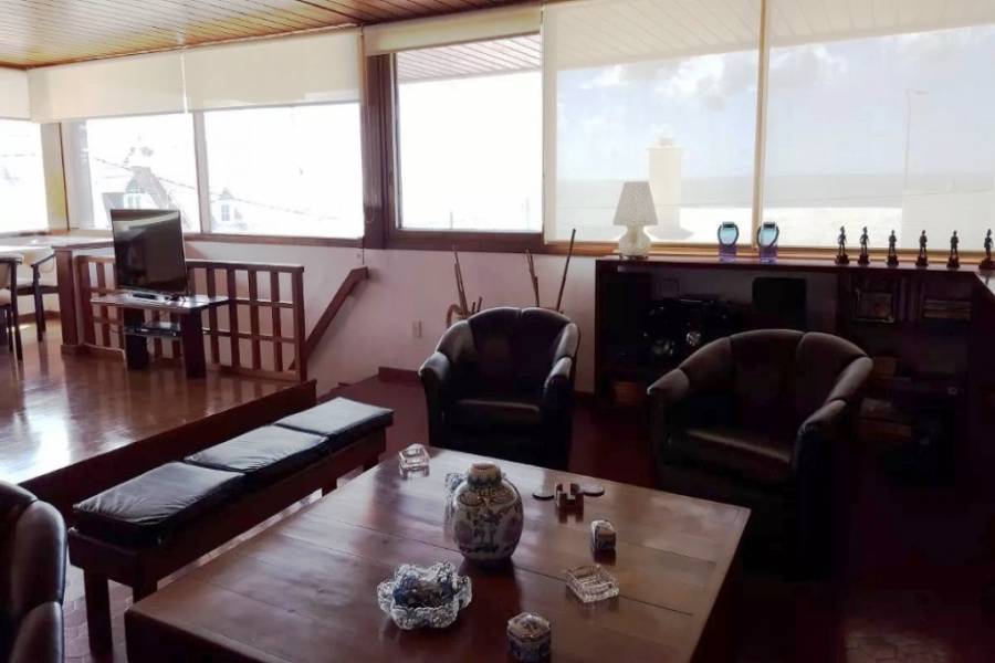 Punta del Este, Maldonado, Uruguay, 6 Bedrooms Bedrooms, ,2 BathroomsBathrooms,Casas,Venta,41878