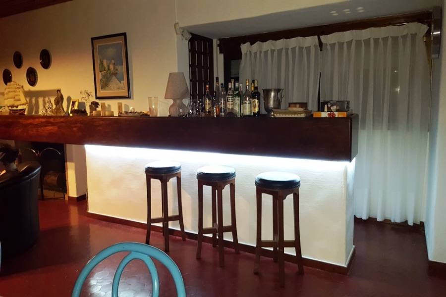 Punta del Este, Maldonado, Uruguay, 6 Bedrooms Bedrooms, ,2 BathroomsBathrooms,Casas,Venta,41878