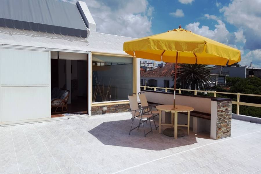 Punta del Este, Maldonado, Uruguay, 6 Bedrooms Bedrooms, ,2 BathroomsBathrooms,Casas,Venta,41878