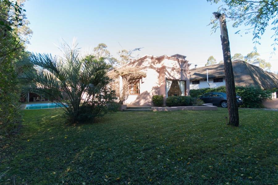 Punta del Este, Maldonado, Uruguay, 3 Bedrooms Bedrooms, ,2 BathroomsBathrooms,Casas,Venta,41882