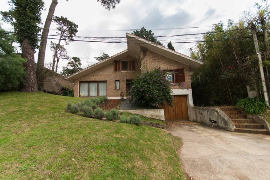 Punta del Este, Maldonado, Uruguay, 4 Bedrooms Bedrooms, ,3 BathroomsBathrooms,Casas,Venta,41888