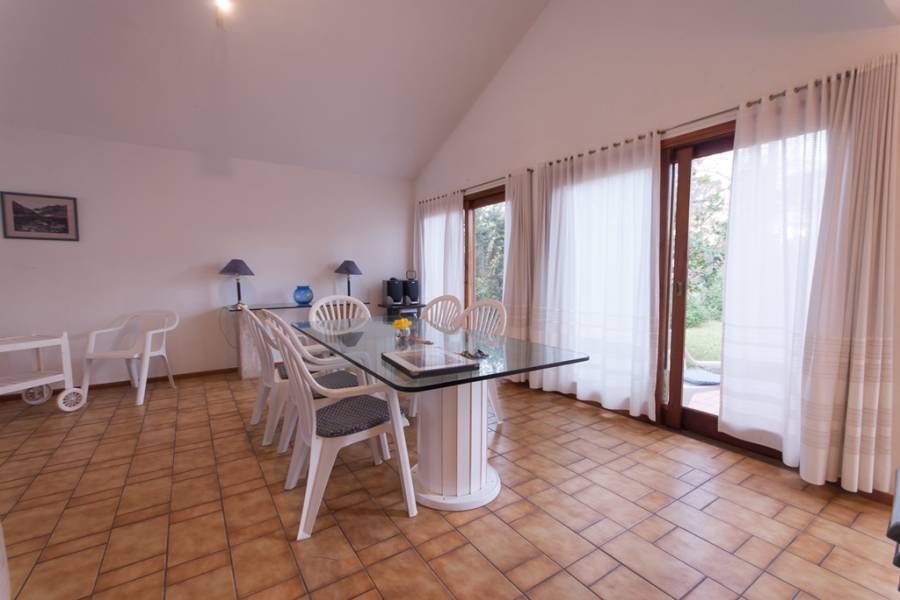 Punta del Este, Maldonado, Uruguay, 4 Bedrooms Bedrooms, ,3 BathroomsBathrooms,Casas,Venta,41888