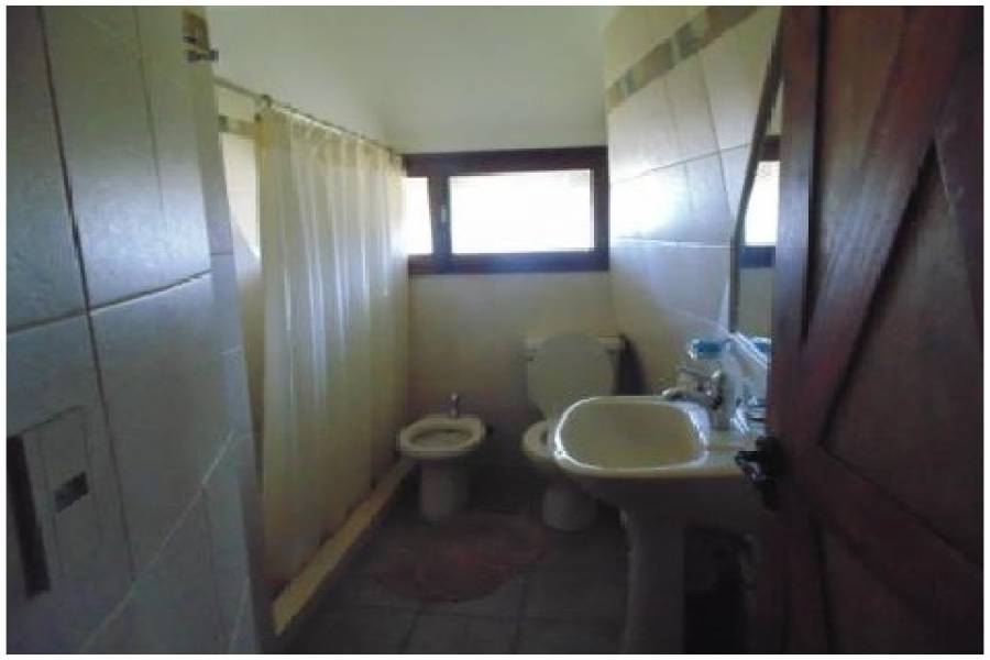 Punta del Este, Maldonado, Uruguay, 4 Bedrooms Bedrooms, ,3 BathroomsBathrooms,Casas,Venta,41891