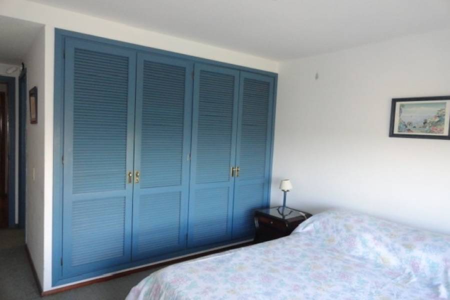 Punta del Este, Maldonado, Uruguay, 2 Bedrooms Bedrooms, ,2 BathroomsBathrooms,Apartamentos,Venta,41893