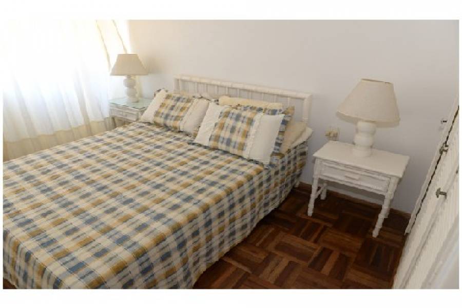 Punta del Este, Maldonado, Uruguay, 2 Bedrooms Bedrooms, ,2 BathroomsBathrooms,Apartamentos,Venta,41902